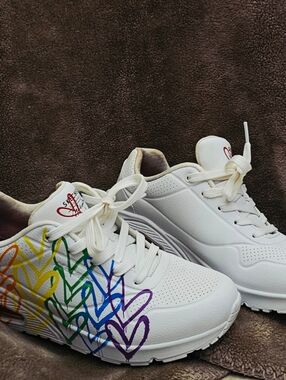 SKECHERS WOMENS UNO FULL OF HEART SNEAKER ✨️Like NEW ✨️ Size 9.5